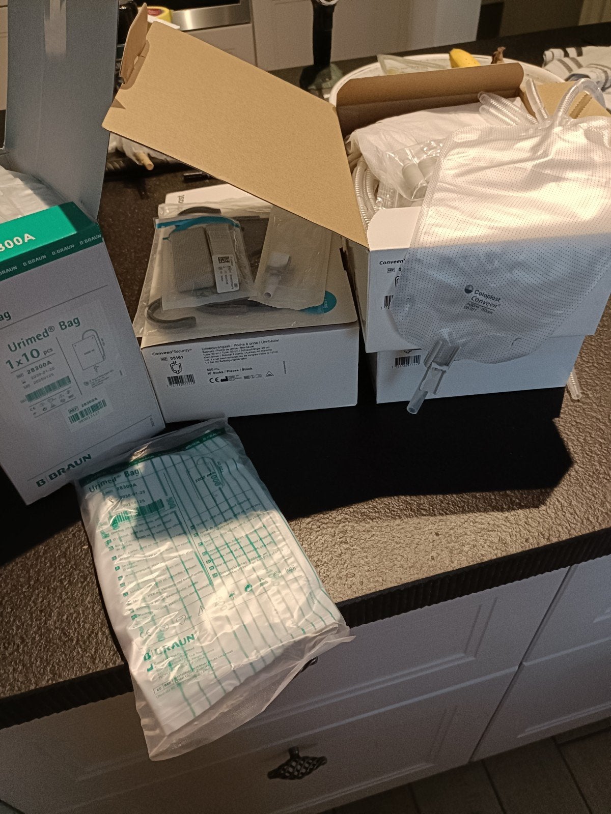 Incontinentiemateriaal/zakken Gratis, Diversen, Ophalen