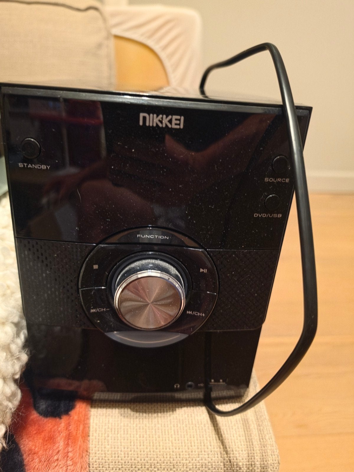 Radio Nikkei et CD, Enlèvement