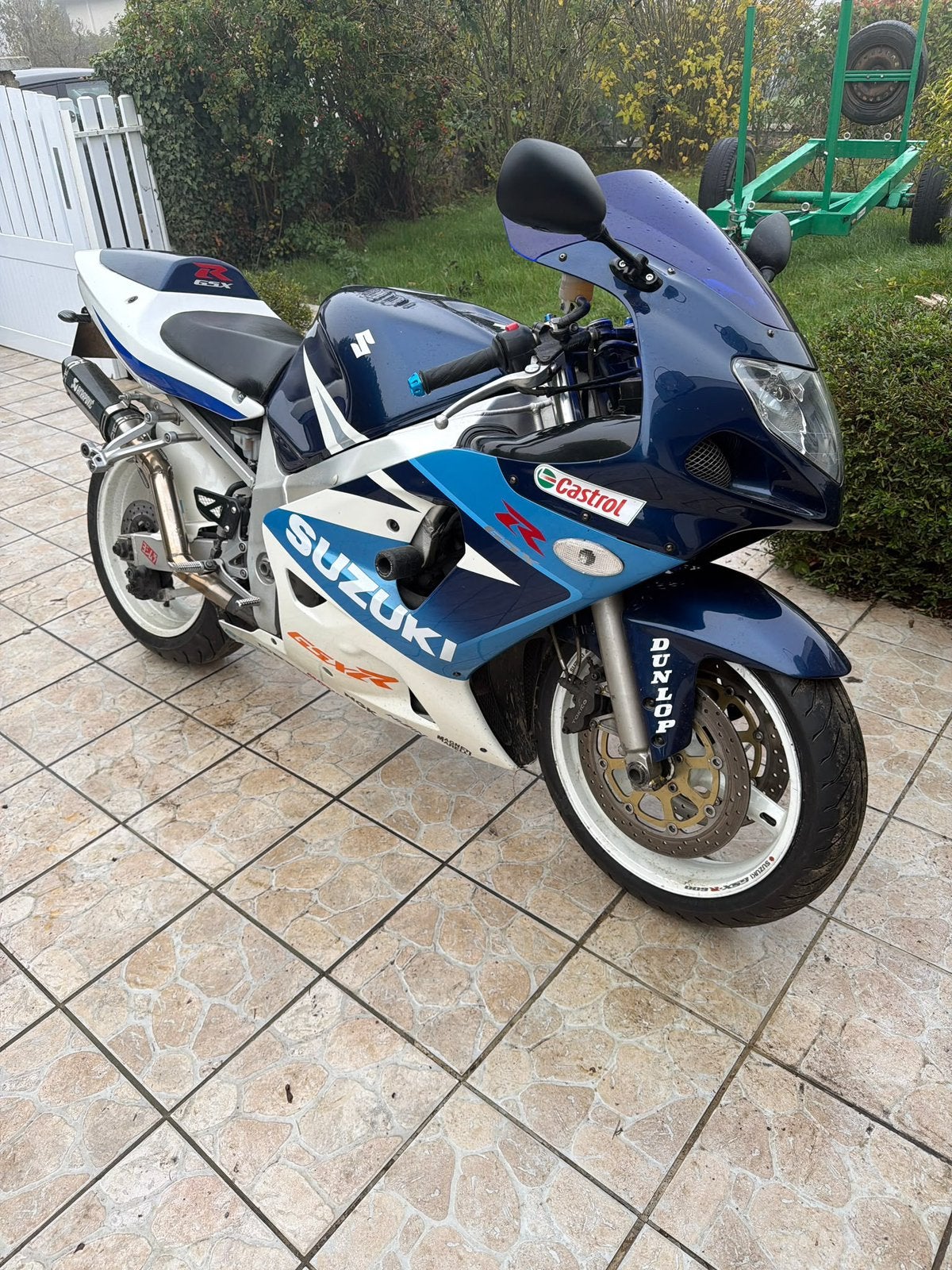 600 gsxr, Motos, Plus de 35 kW, Sport, Particulier