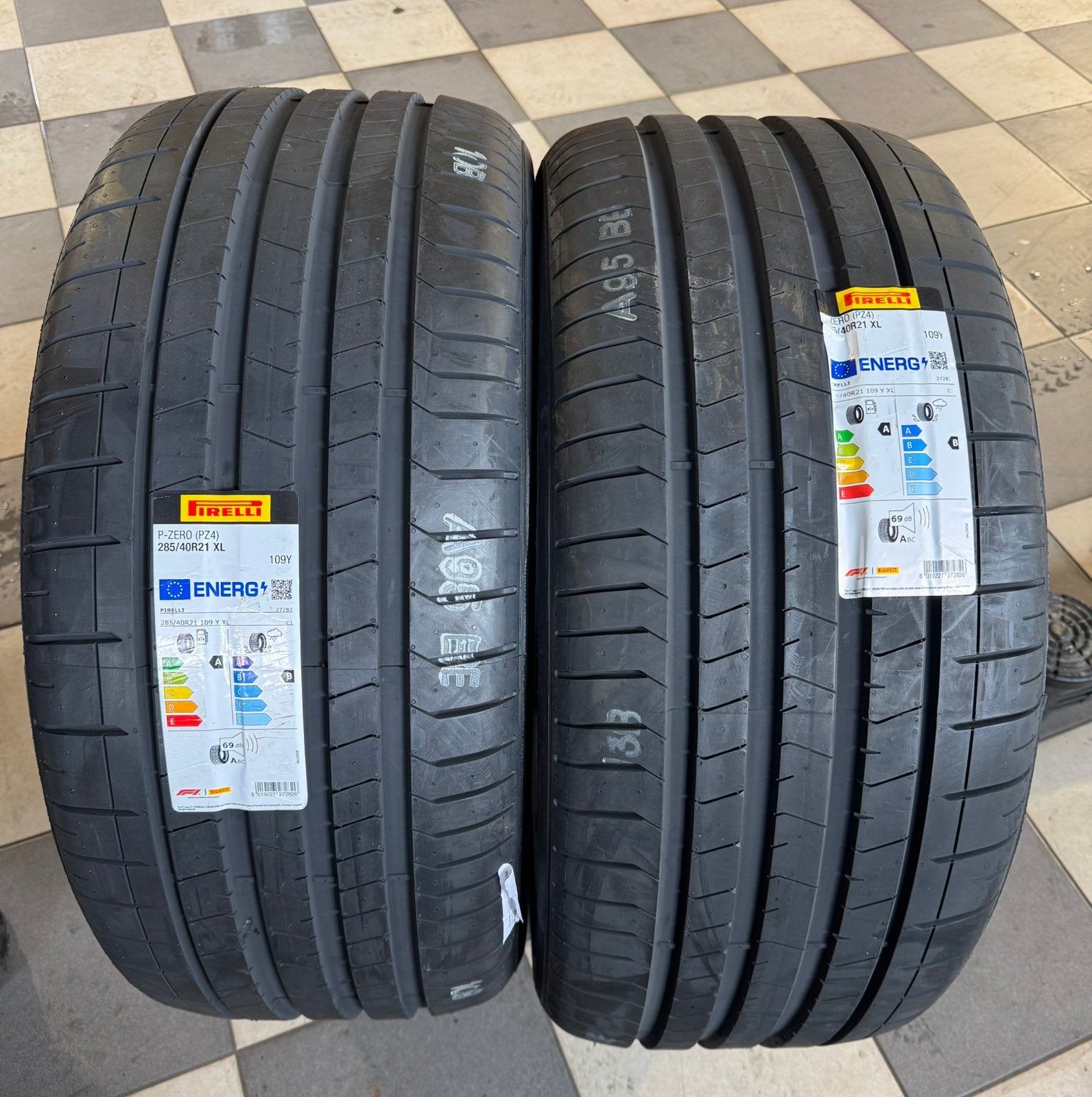 2 Pneus neuf Pirelli 285/40R21 109Y PZero erreur commande !, Autos : Pièces & Accessoires, Pneus & Jantes, Neuf, 285 mm, Véhicule de tourisme