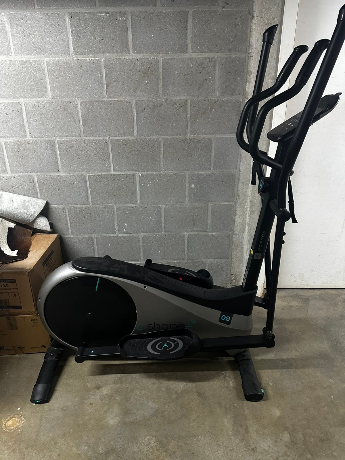 Domyos 09 crosstrainer, Ophalen, Overige materialen, Benen, Zo goed als nieuw