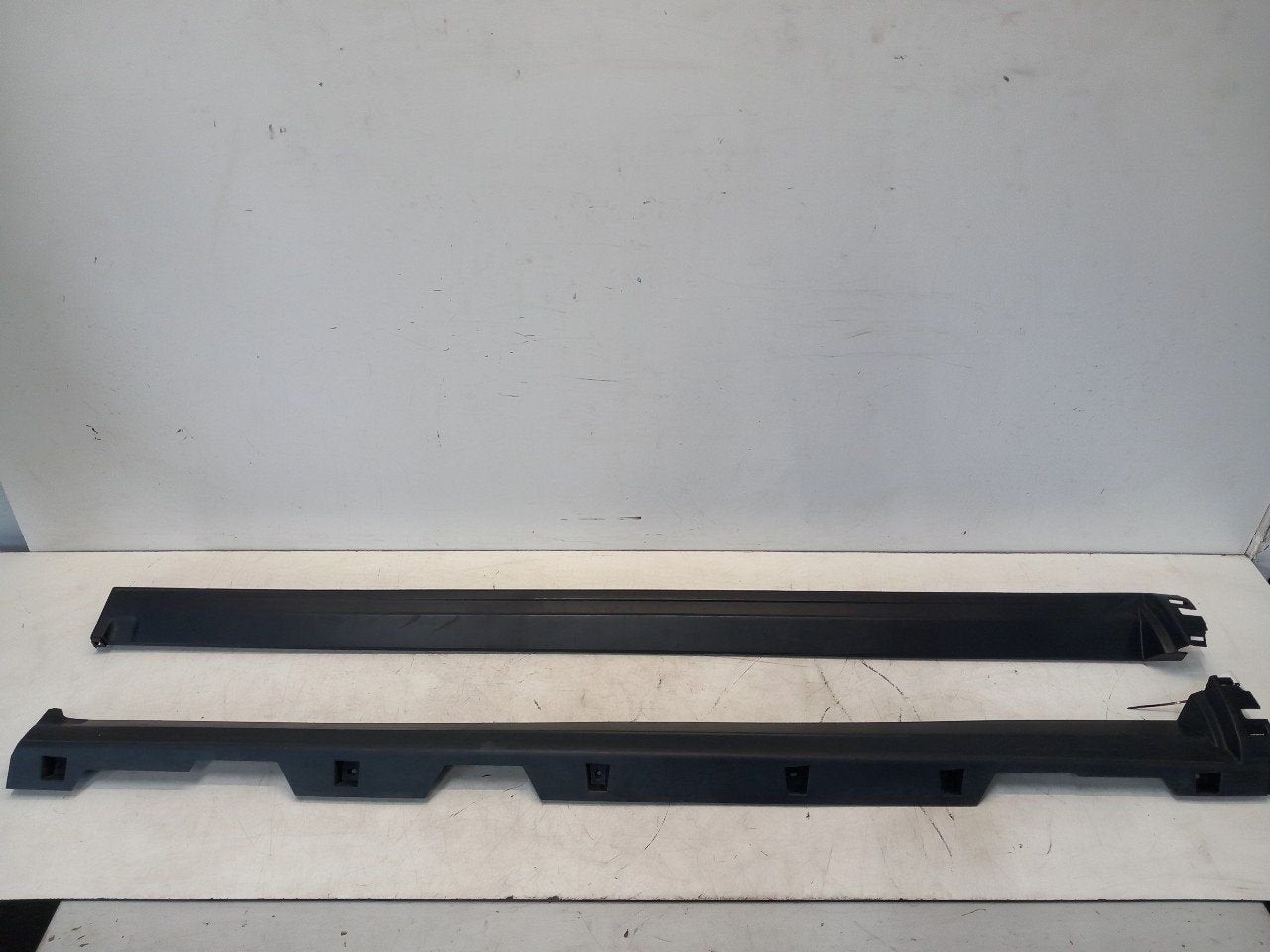 Sideskirt set Land Rover Discovery, Onderdelen@venauto.nl, Van der Ven Autorecycling B.V., Land Rover, Ettenseweg 76, 4706 PB Roosendaal, The Netherlands