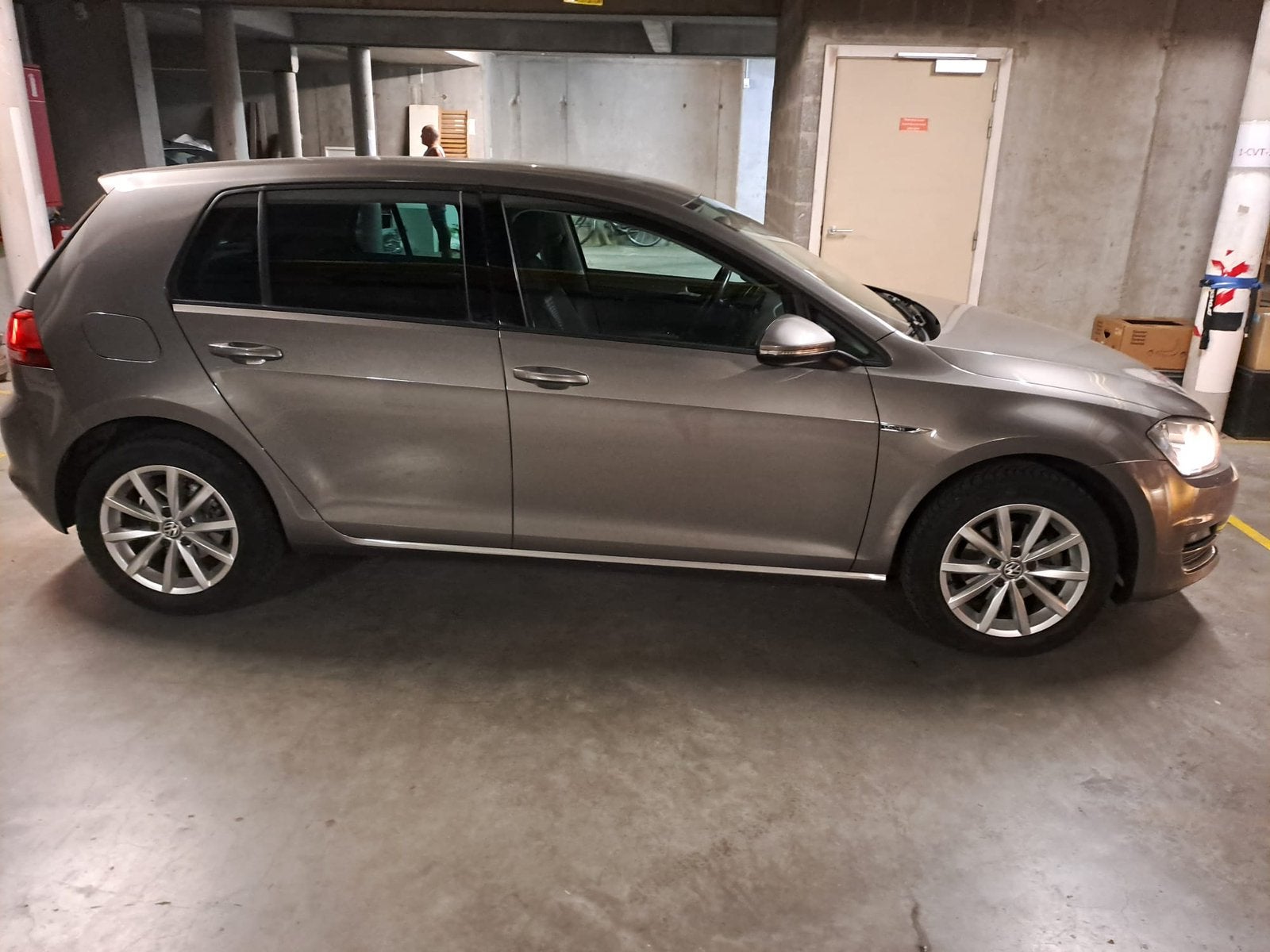 Volkswagen golf, Autos, 1197 cm³, Argent ou Gris, Achat, Boîte manuelle