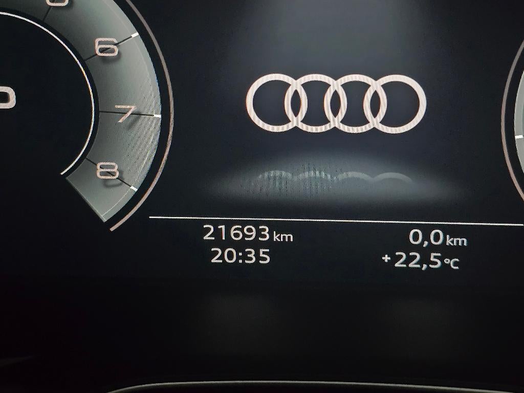 AUDI A4 35TFSI MHEV °S-line° Stronic Facelift 2024° 21000km❕, Auto's, Audi, 1995 cc, 4 cilinders, Zwart, Bedrijf