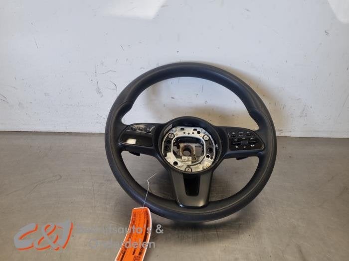 Volant d'un Mercedes Sprinter, 3 mois de garantie, Utilisé, -, -