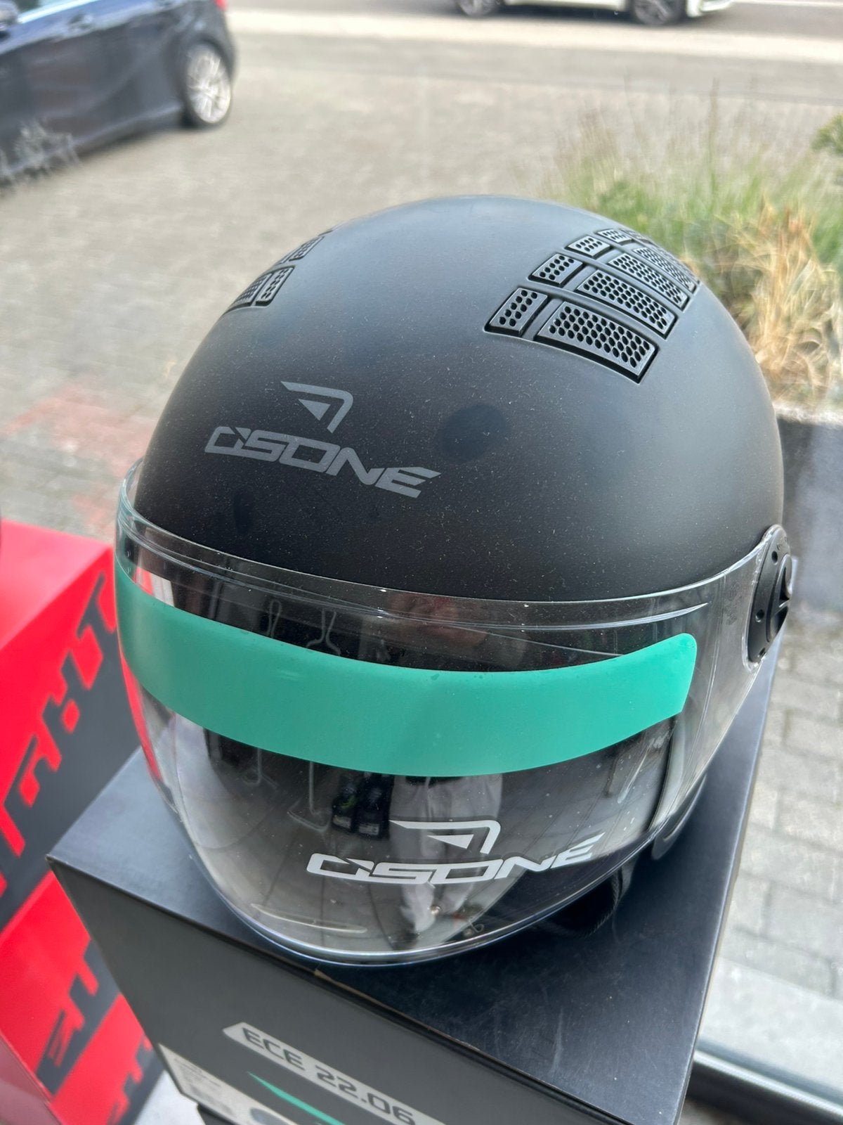 casque Osone, Ophalen, S