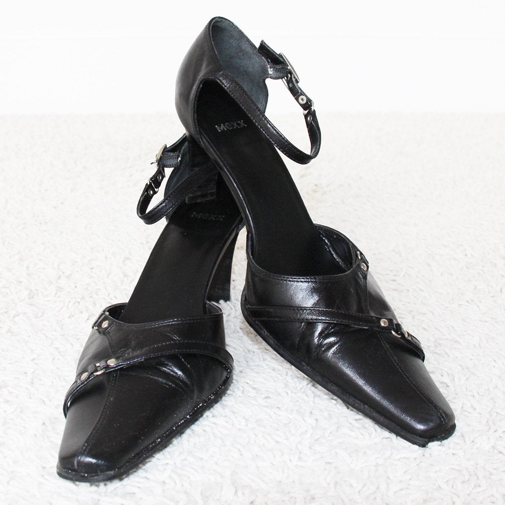 Très belles chaussures en cuir Mexx (taille 39) €30, -, Mexx, Escarpins, Comme neuf, Noir