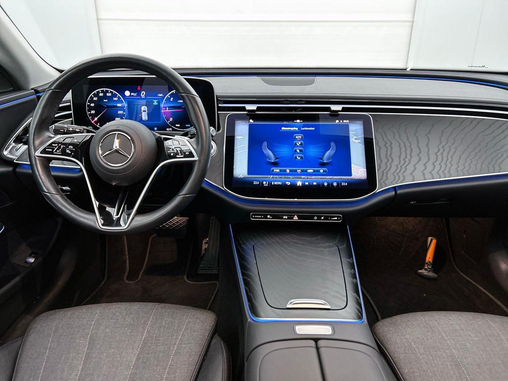 Mercedes-Benz E-Klasse 220 D Break Luxury Line Panoramisch D, Auto's, Automaat, 197 pk, Gebruikt, 4 cilinders