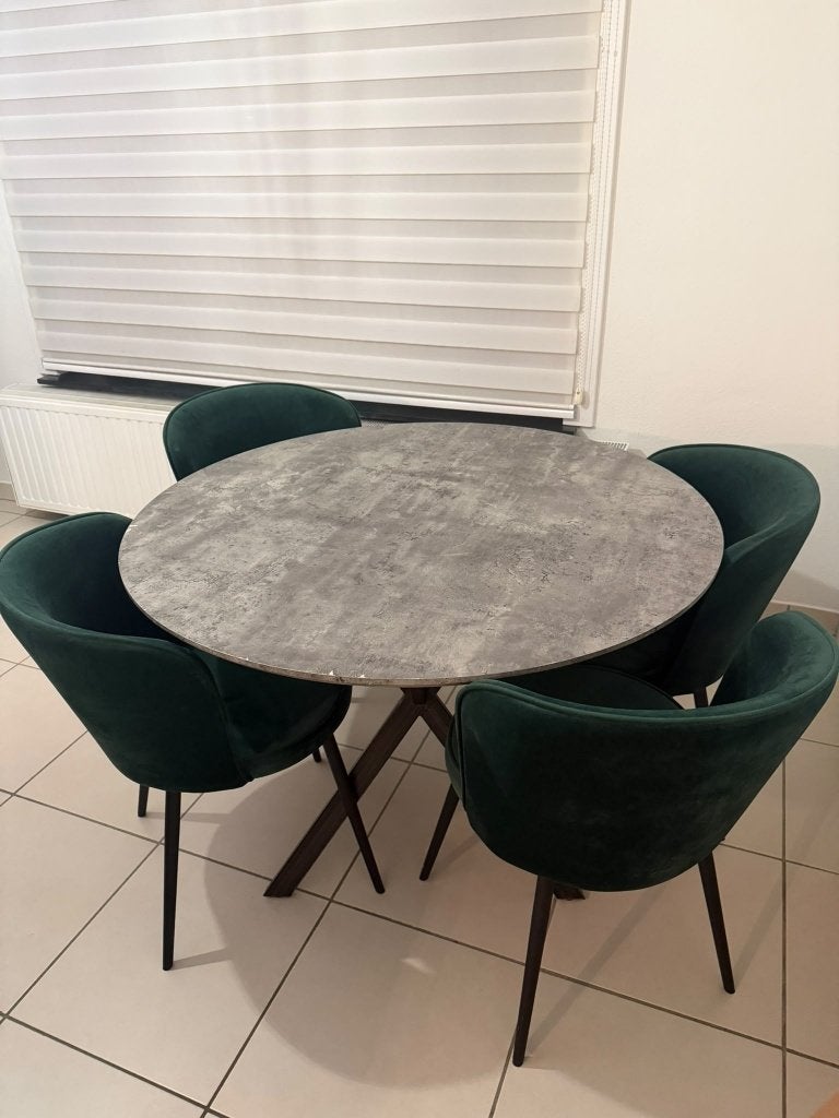 Prenuptia tafel + 4 Jysk stoelen, Enlèvement, Utilisé, Rond