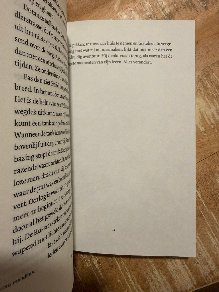 Oorlogsliefde - Roland Bergeys, Tweede Wereldoorlog, Ophalen of Verzenden, Zo goed als nieuw, Algemeen