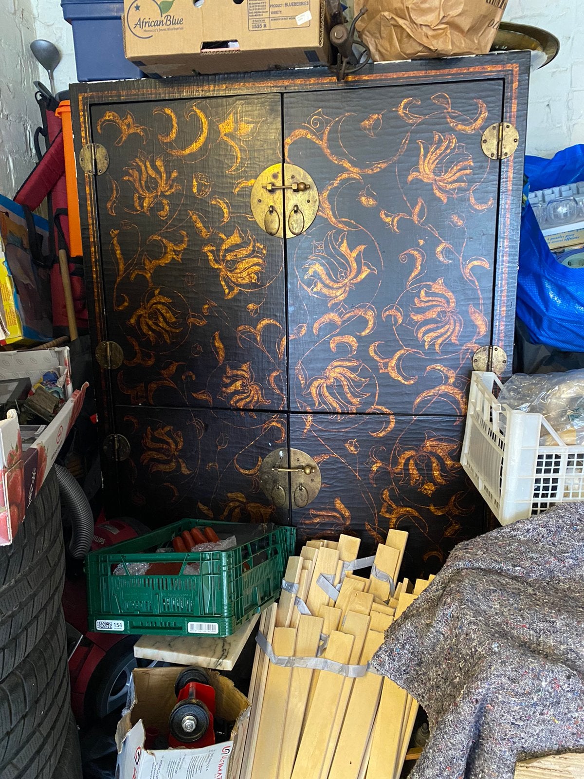 Meuble Chinois, Antiquités & Art, Antiquités | Meubles | Armoires, Enlèvement