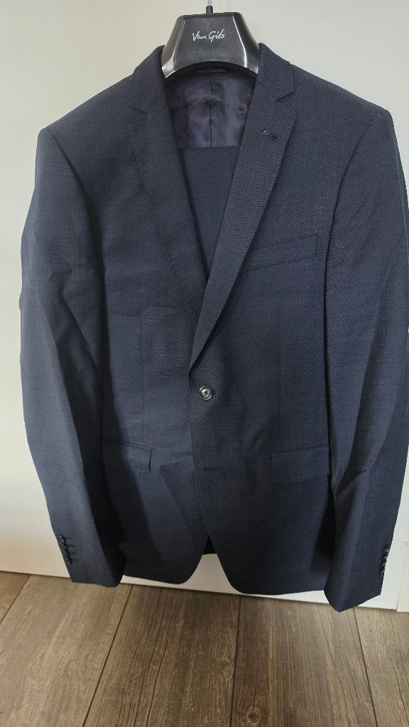 Nieuw herenkostuum, Kleding | Heren, Van gils, Nieuw, Ophalen of Verzenden, Maat 48/50 (M)