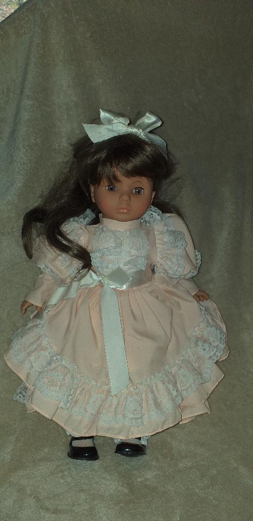 Vintage Lissi M Doll, Verzamelen, Verzenden, Gebruikt, Pop