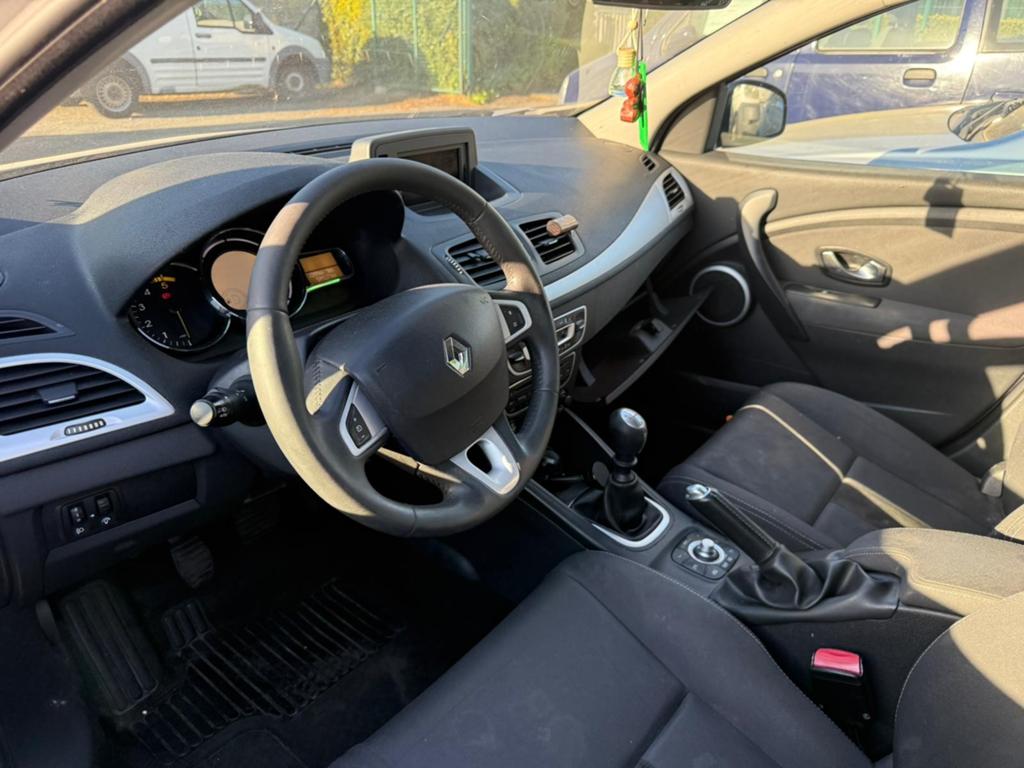 Renault Mégane 2011
230000km, Autos, Particulier, Achat, Mégane