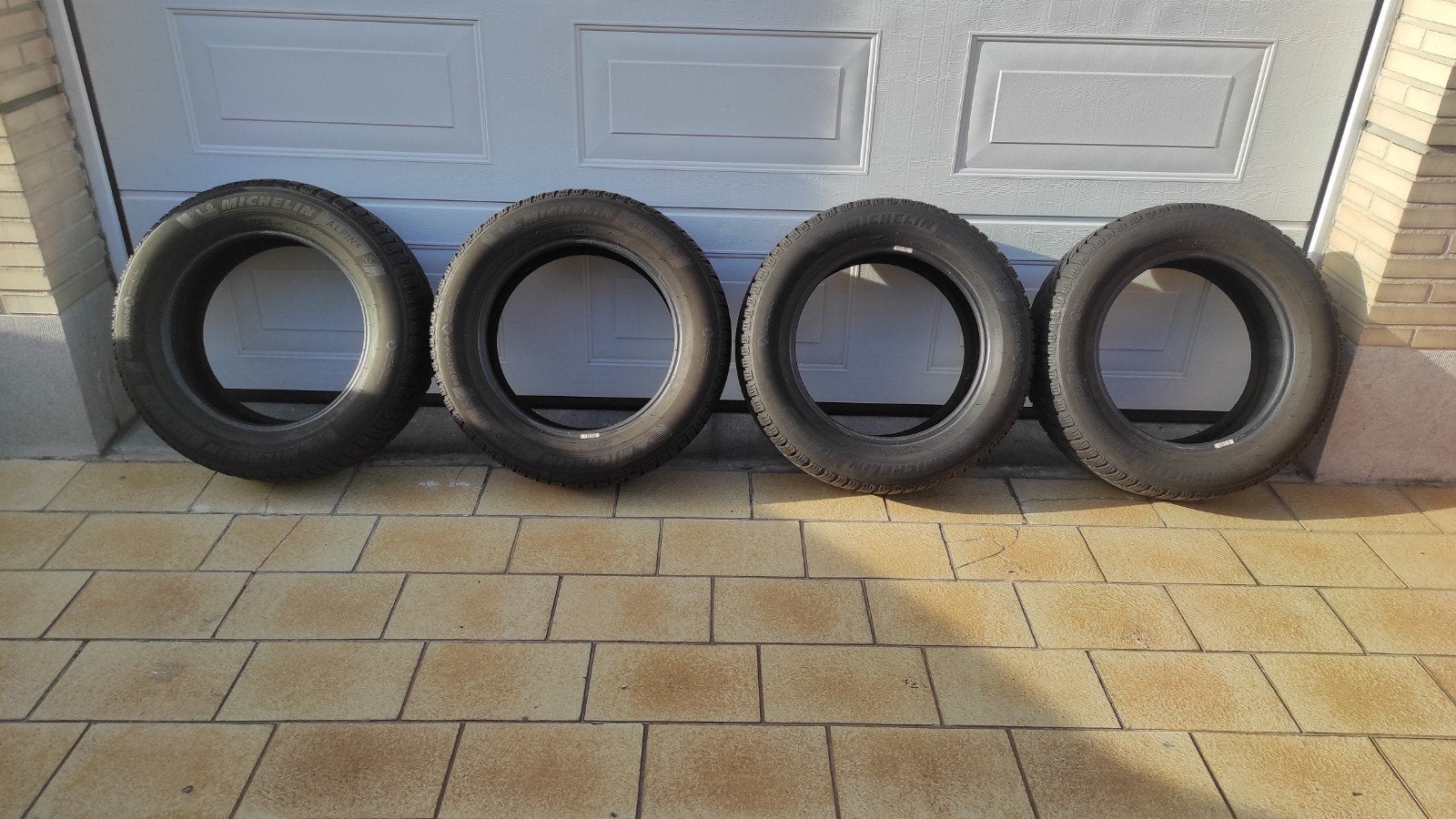 4 Michelin 215 60 R16 99H Alpin 6-banden met een profiel van, Auto-onderdelen, Ophalen, 16 inch, Winterbanden, Band(en)