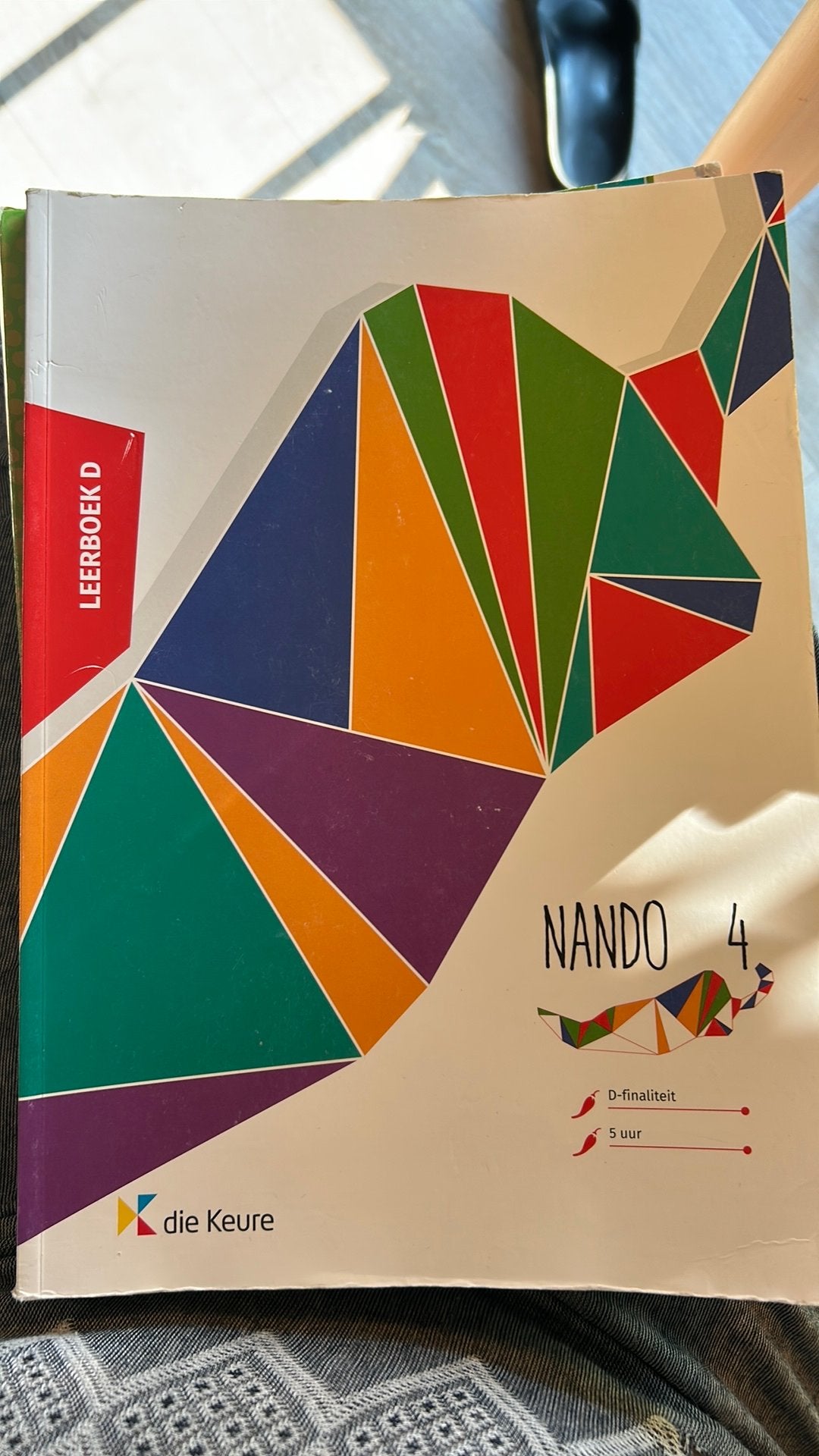 Nando 4 - leerboek D (D-5 uur), Enlèvement, Néerlandais