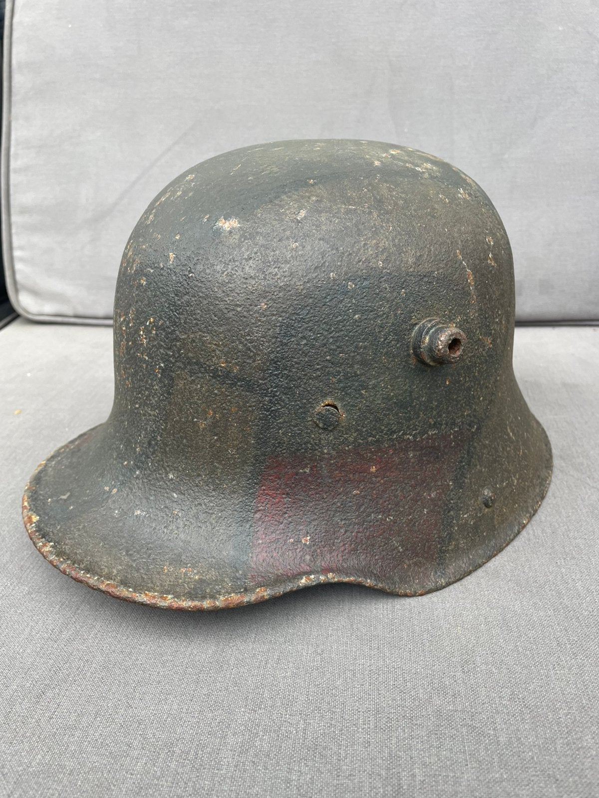 Helm met 2 originele vijzen, Ophalen of Verzenden