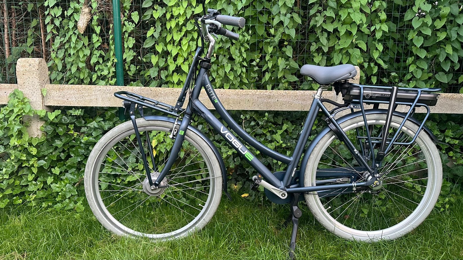 mooie nieuwe omafiets (alleen 360 KM gereden), Ophalen