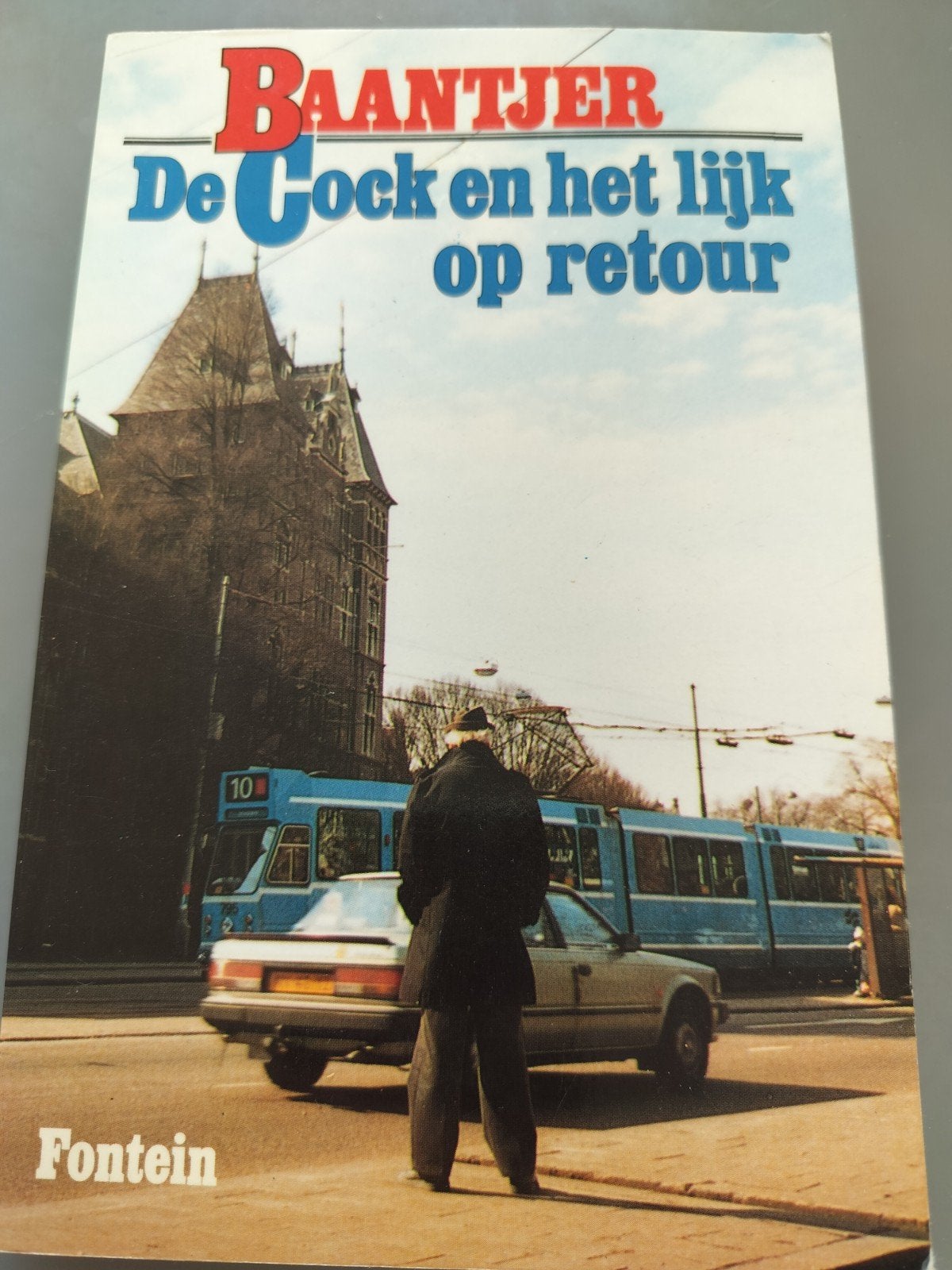 de Cock en het lijk op retour, Enlèvement ou Envoi