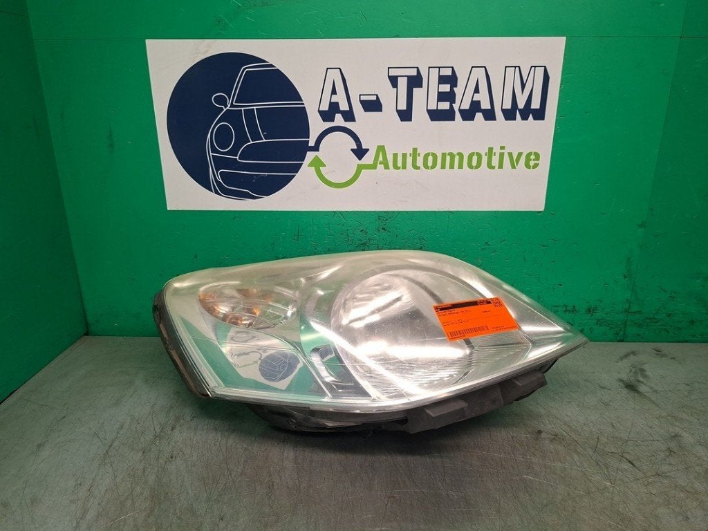 PHARE / OPTIQUE AVANT DROIT Bipper (AA) (|520635880|), Kontakt-peugeot@peugeot.com, Utilisé, Peugeot Deutschland GmbH, Bahnhofsplatz
65423  Rüsselsheim, DE