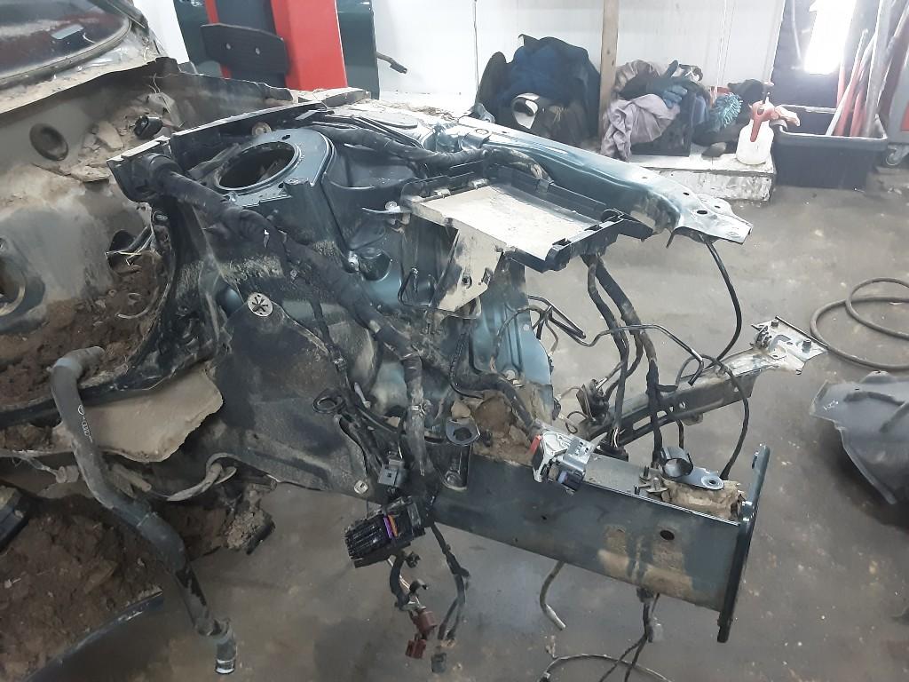 BINNENSPATSCHERM LINKS VOOR Audi A5 Sportback (F5A / F5F), Auto-onderdelen, Gebruikt, Voor, Audi, Spatbord