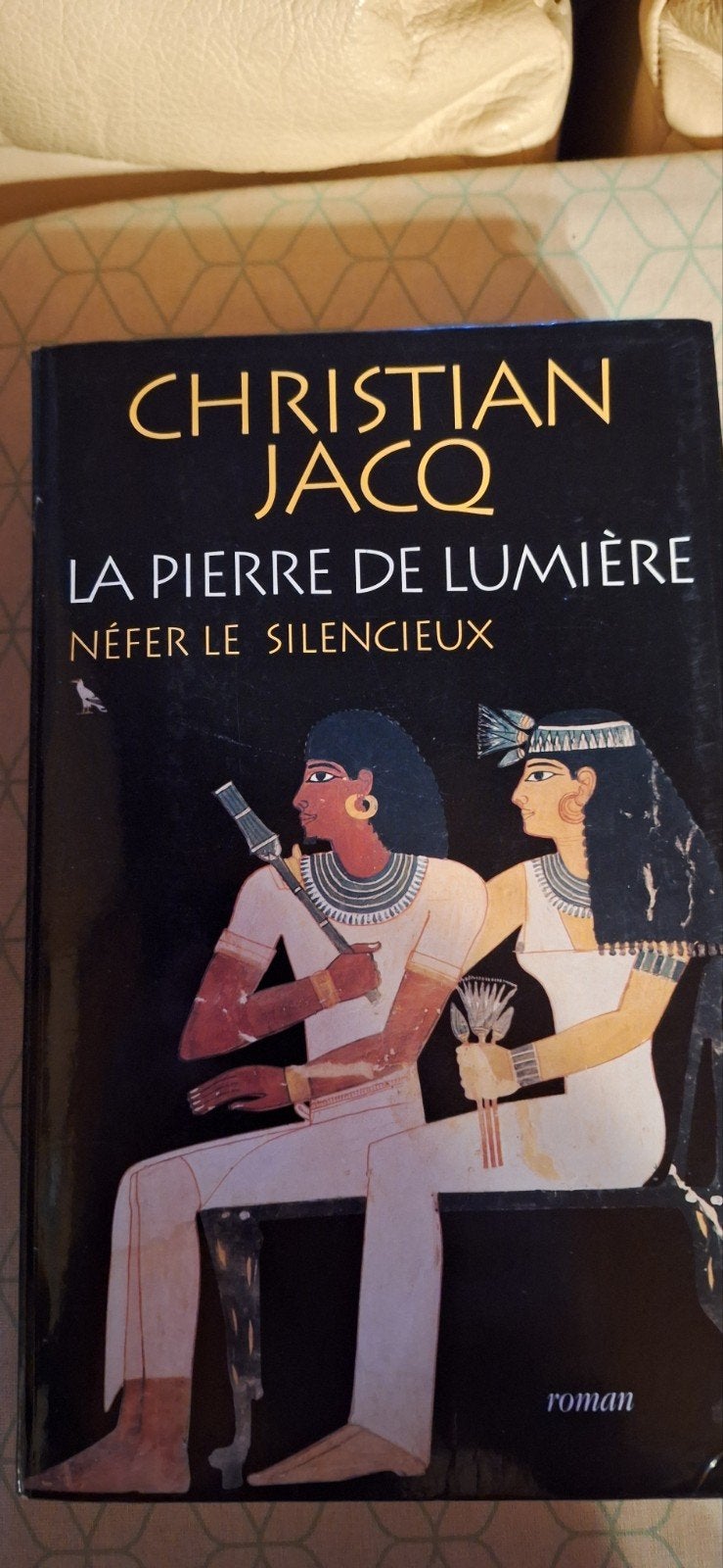 La pierre de lumière, Ophalen