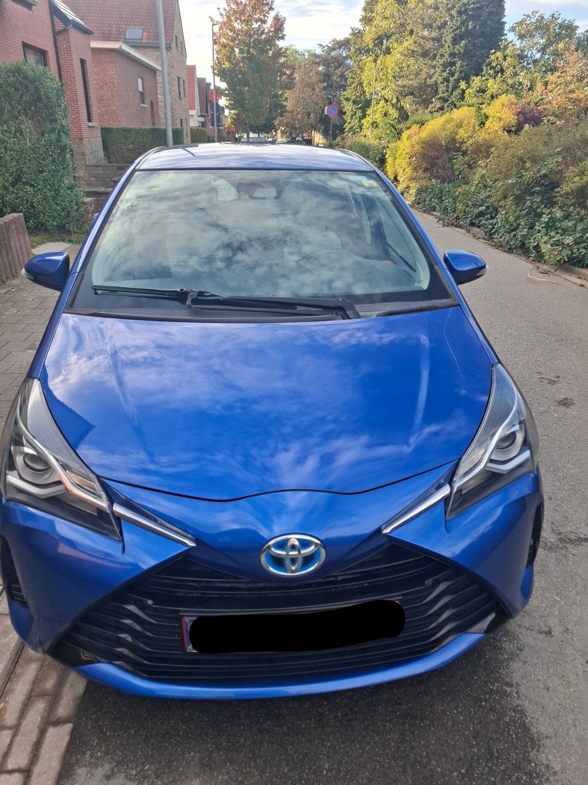Toyota Yaris - 1,5 Hybride e-CVT comfort - 2018, Autos, Achat, Euro 6, Carnet d'entretien, Noir