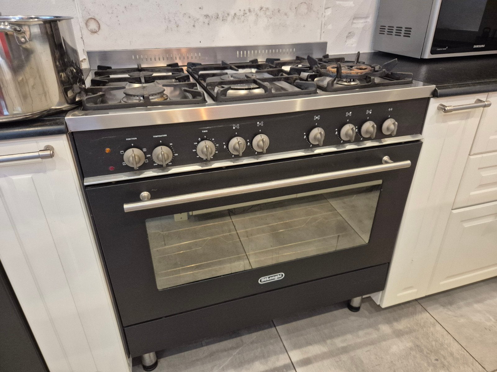 Cuisinière De'Longhi 90 cm – 5 feux gaz + grand four, Electroménager, Électrique