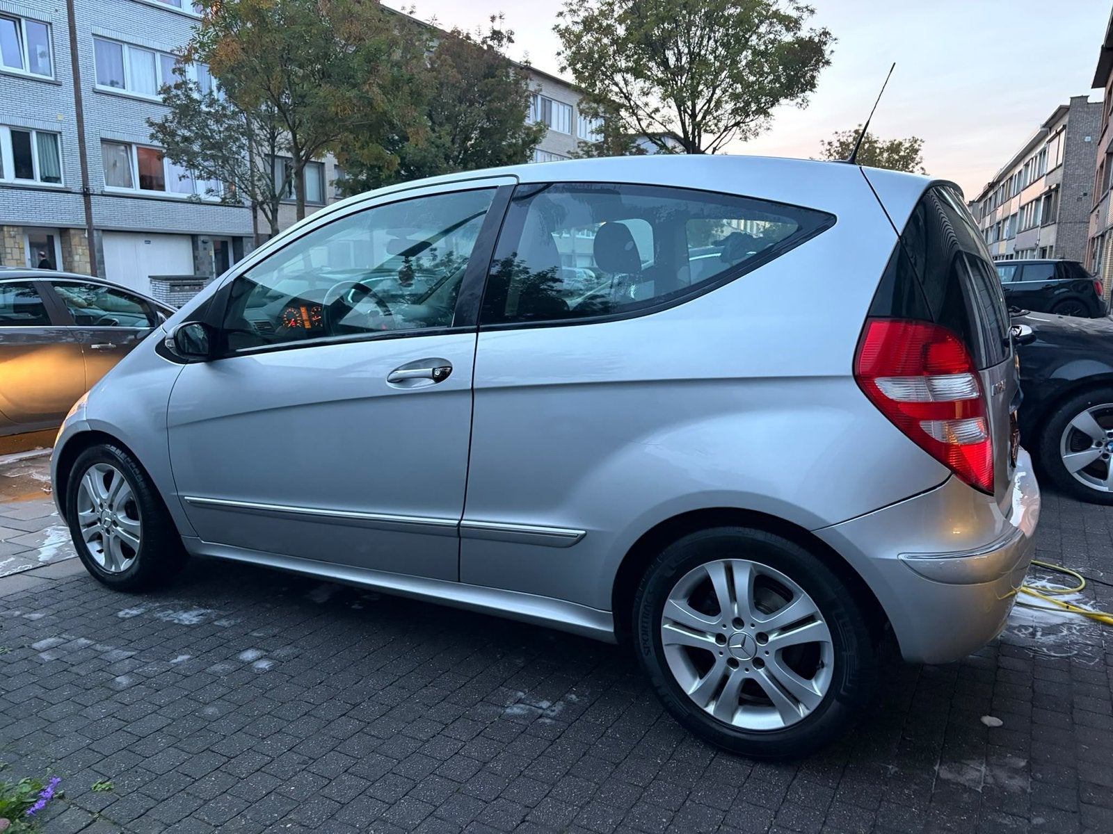 Mercedes A150 Benzine / Automaat / Airco, Auto's, Grijs, Particulier, Euro 4, Zilver of Grijs