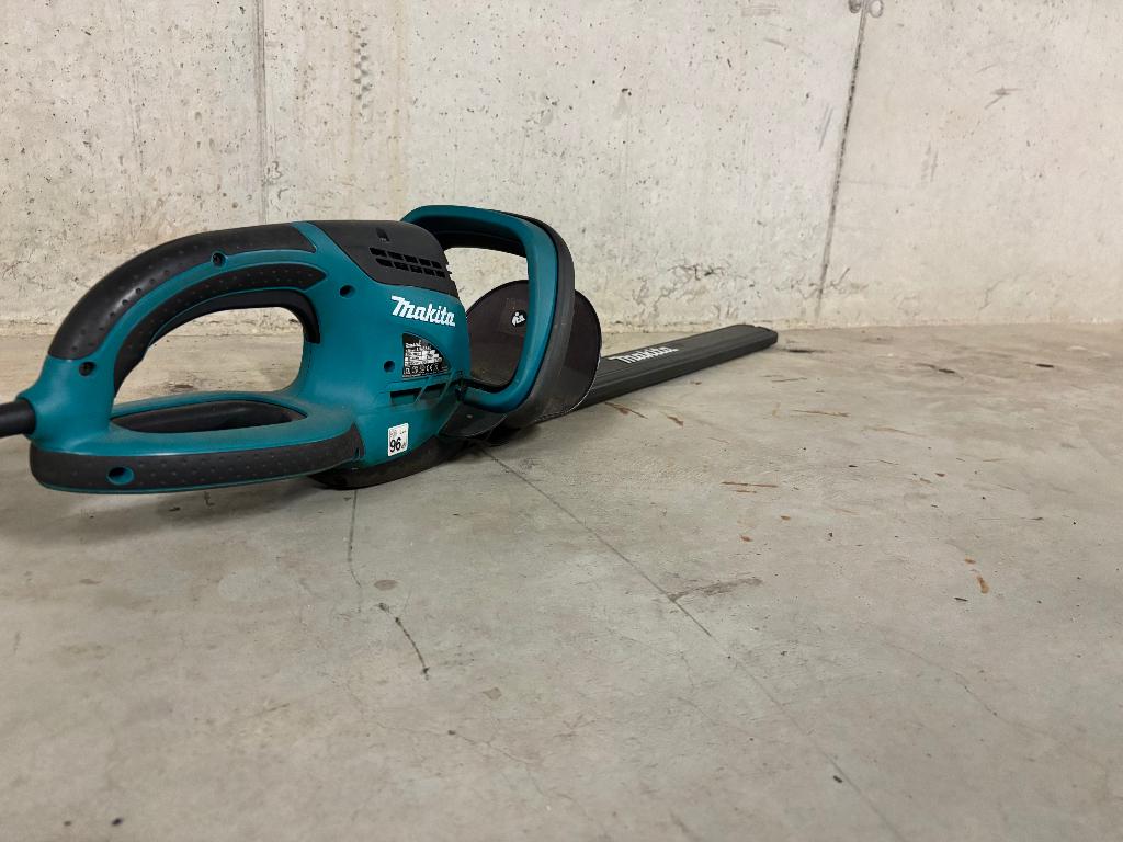 Makita UH6580 elektrische heggenschaar – 670W – 65 cm, Tuin en Terras, Heggenscharen, Ophalen, Gebruikt, Elektrisch, Makita