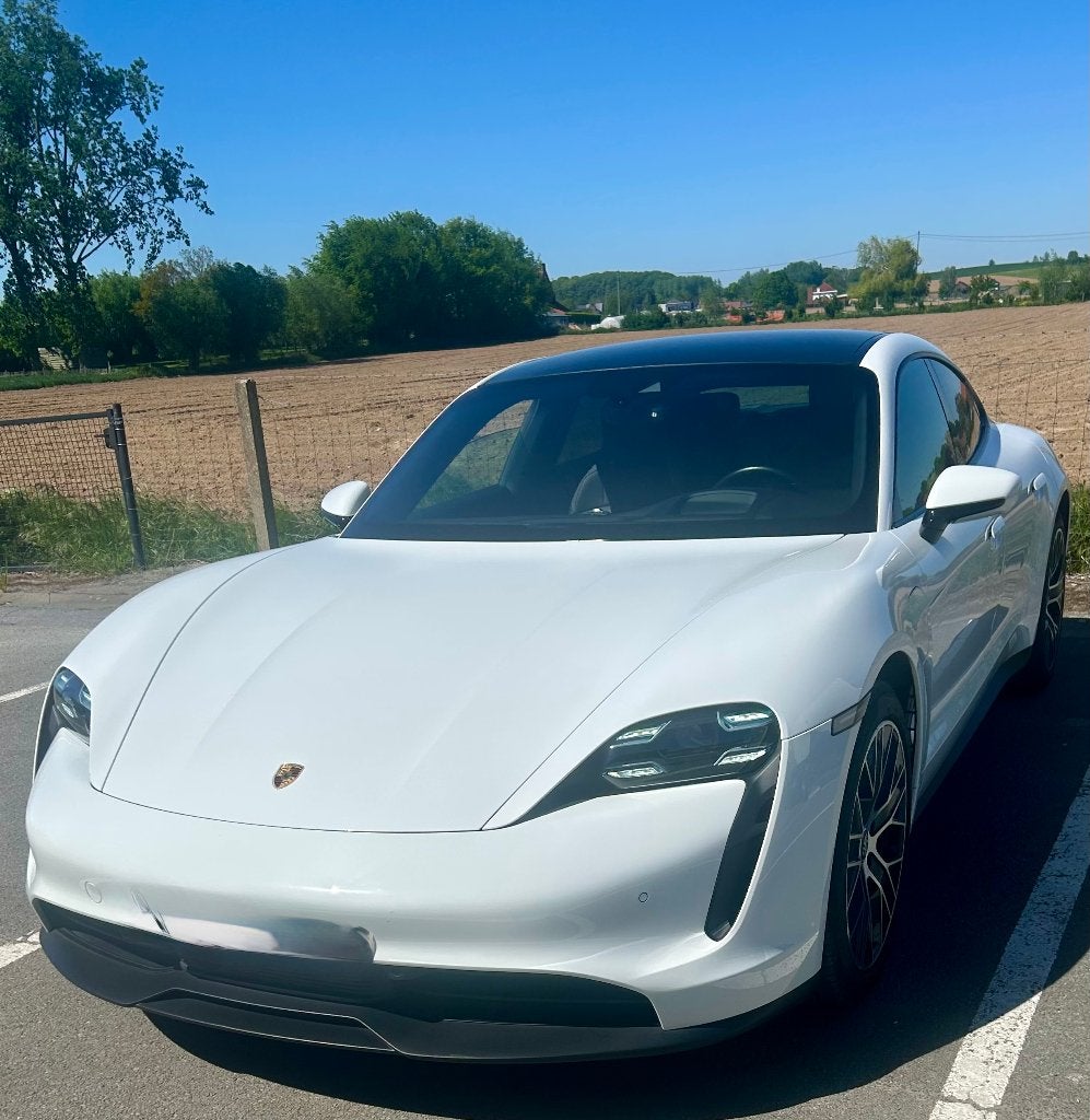 Porsche Taycan, Cuir, Achat, Entretenue par le concessionnaire, Noir