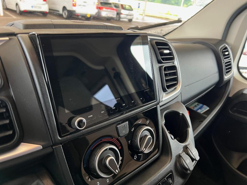 Autoradio XZent F270 – Très bon état – Navigation incluse, Autos : Divers, Autoradios, Comme neuf, Enlèvement