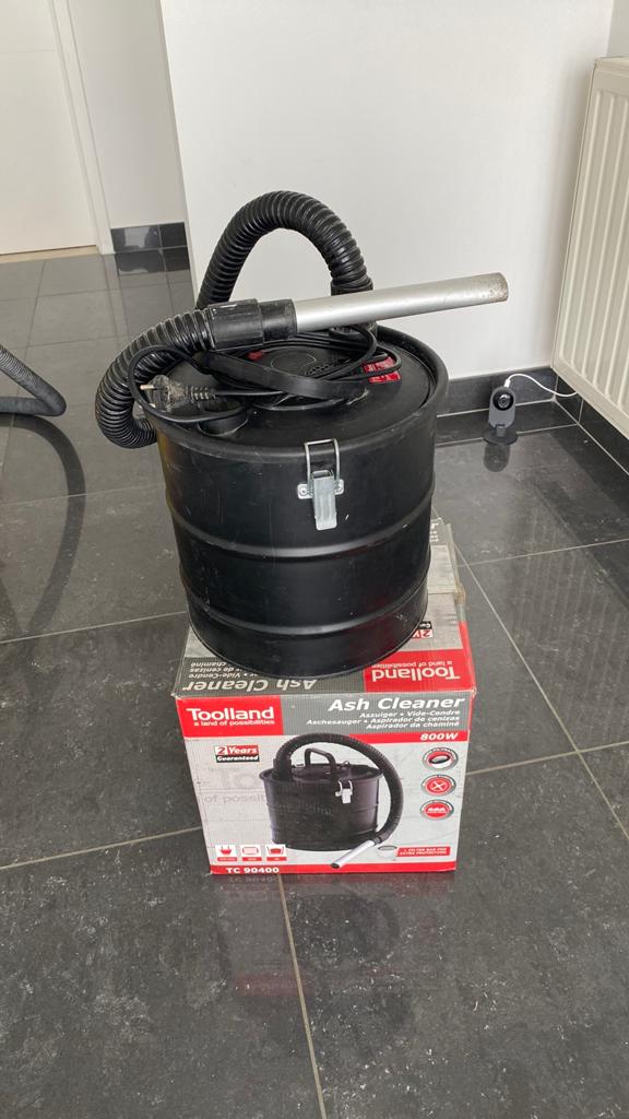 Aspirateur vide- cendres Toolland 18L, Enlèvement ou Envoi, Comme neuf