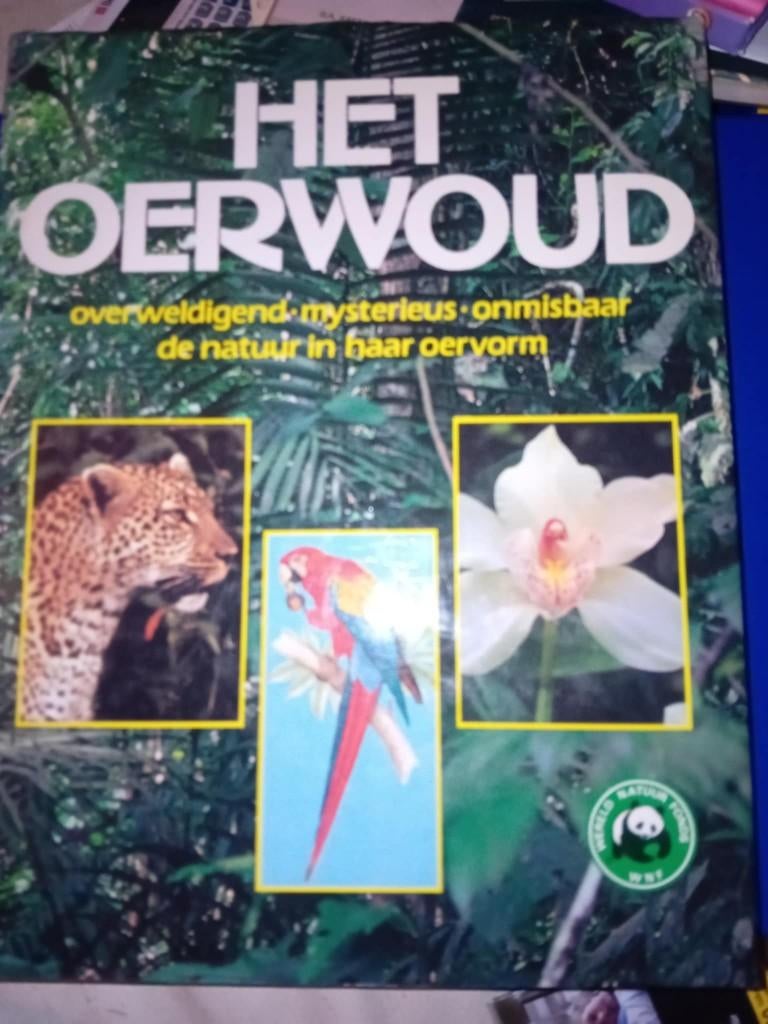 boek het oerwoud, Ophalen of Verzenden, Zo goed als nieuw, Natuur algemeen, Wwf