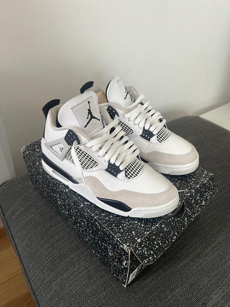 Jordan 4 military black taille 43, Vêtements | Hommes, Chaussures, Enlèvement ou Envoi, Comme neuf, Jordan, Baskets