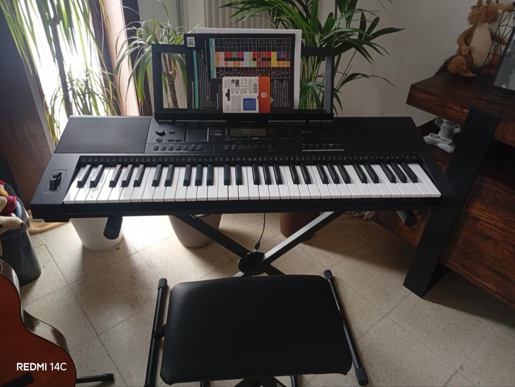 Keyboard Medeli MK 401+electrische gitaar., Muziek en Instrumenten, Ophalen, Medeli