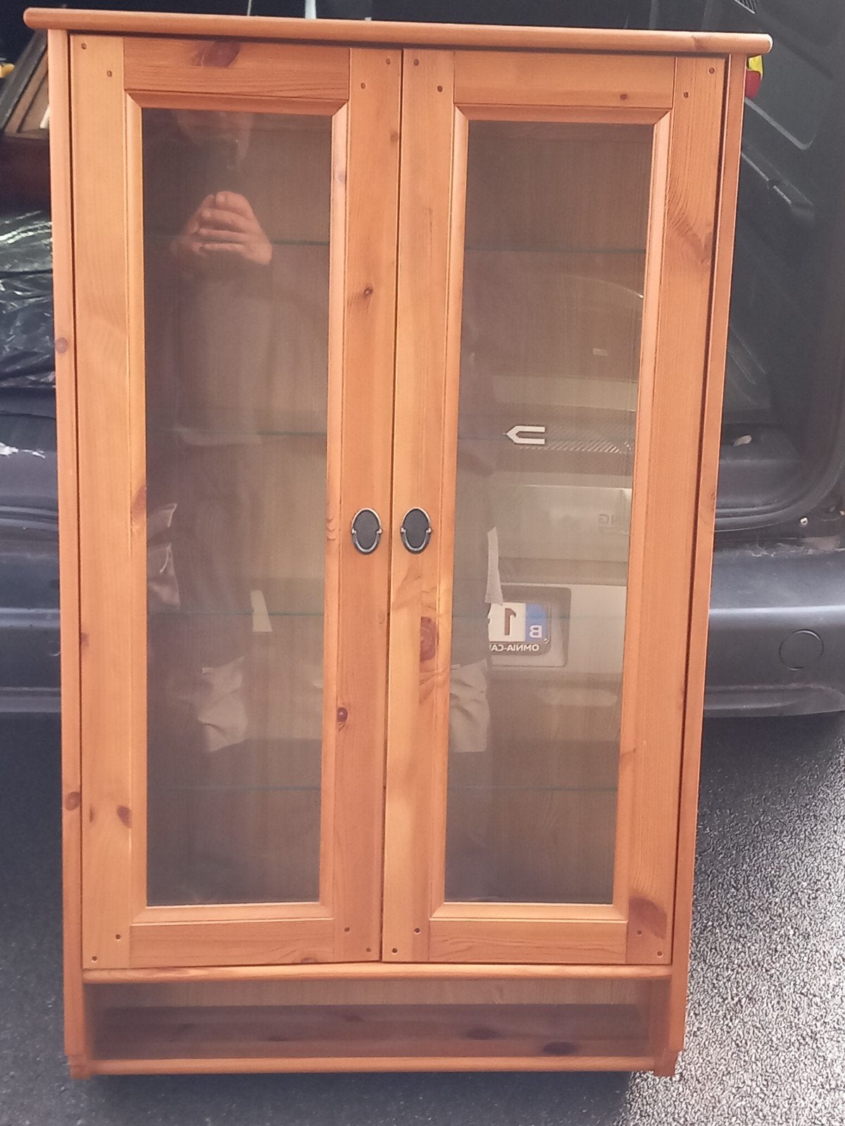 Joli vitrine, Enlèvement, Verre