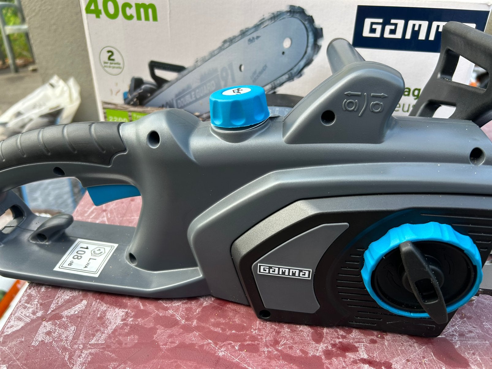 Tronçonneuse / Kettingzaag 2200W (40 cm) als nieuw, Enlèvement ou Envoi, Comme neuf