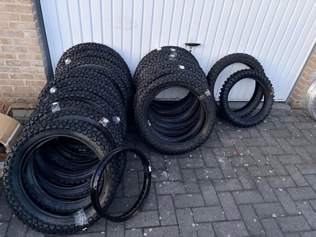 Crossbanden en nieuwe velgen, Fietsen en Brommers, Ophalen, Zo goed als nieuw