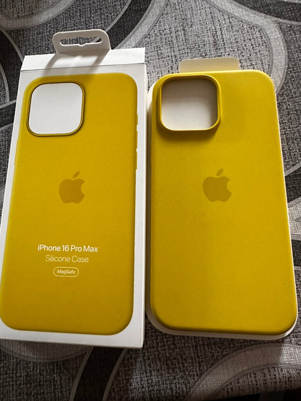 Hoesjes iphones, Telecommunicatie, Ophalen of Verzenden, Zo goed als nieuw