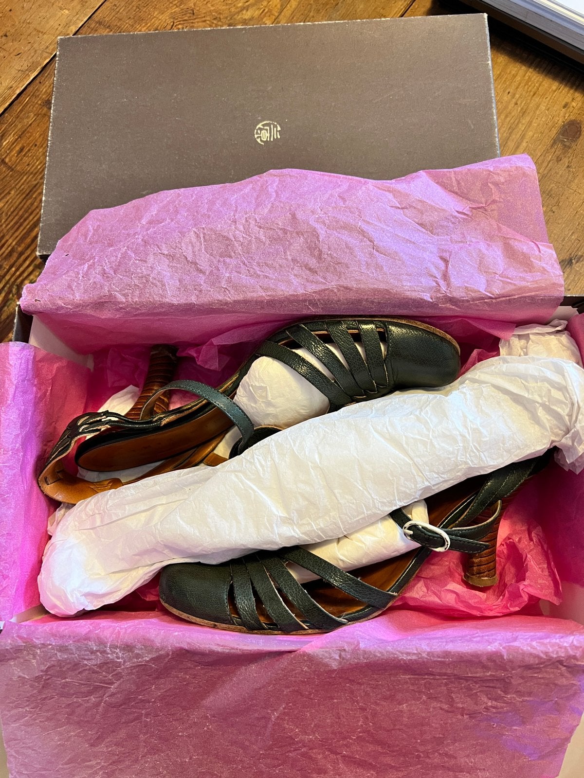 Chie Mihara schoenen, Kleding | Dames, Schoenen, Ophalen, Schoenen met lage hakken, Gedragen, Groen