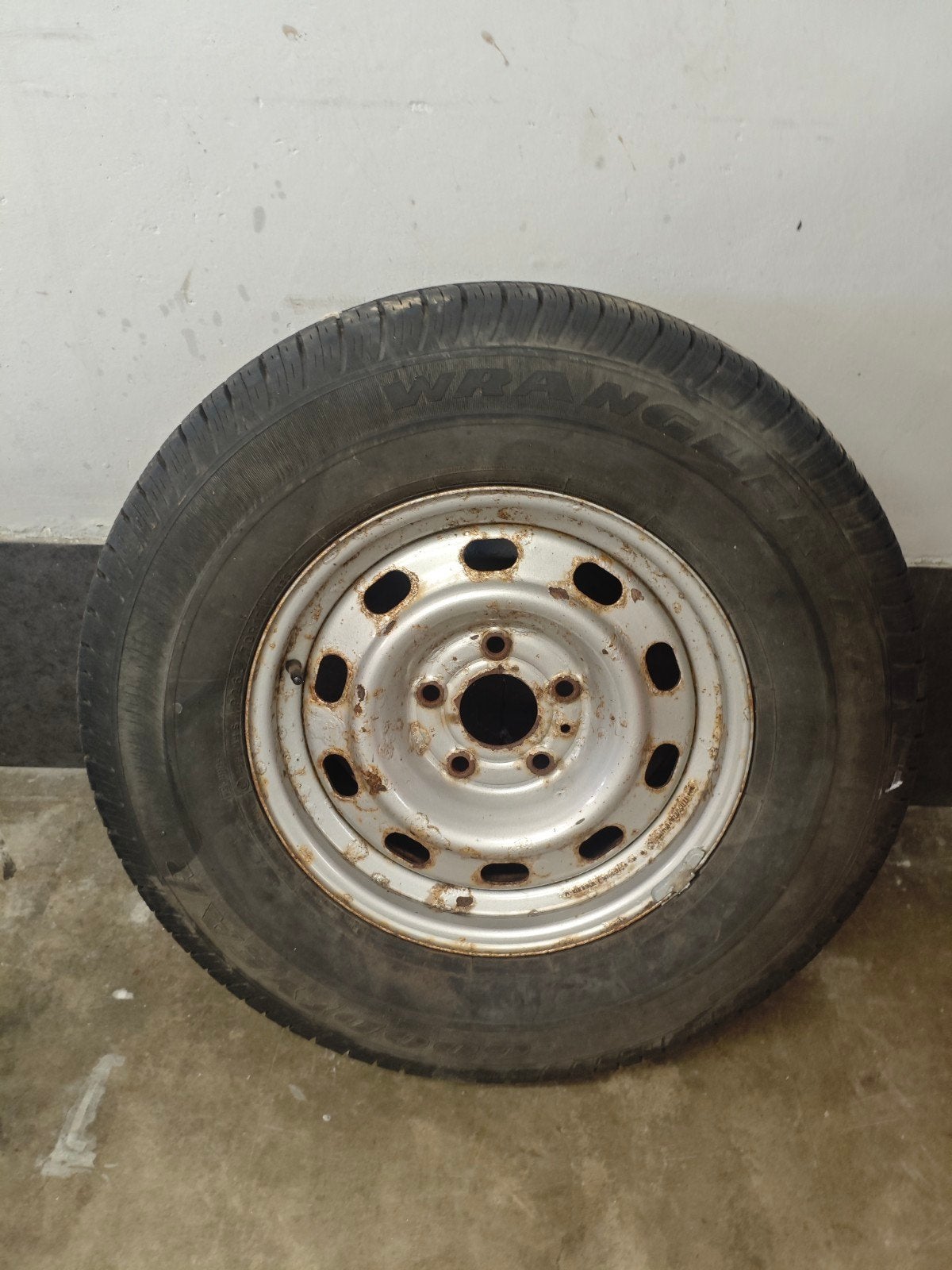 Gratis reservewiel Dodge ram, Ophalen