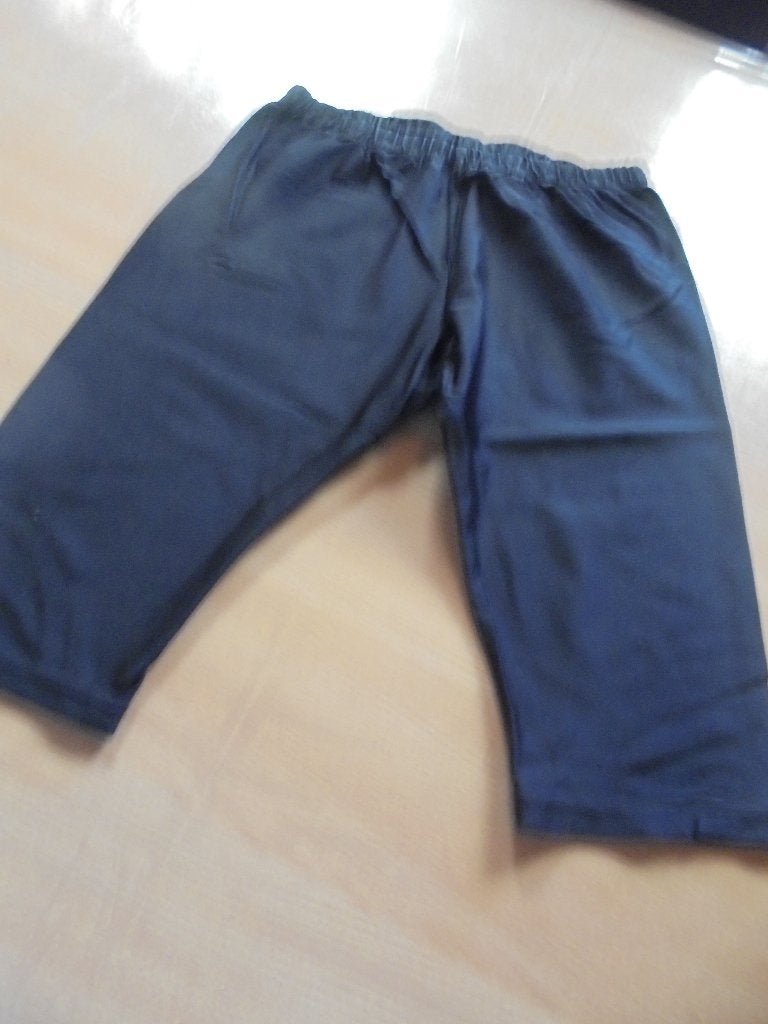 sportbroek XS, Ophalen of Verzenden, Zo goed als nieuw, Jongen of Meisje, Broek