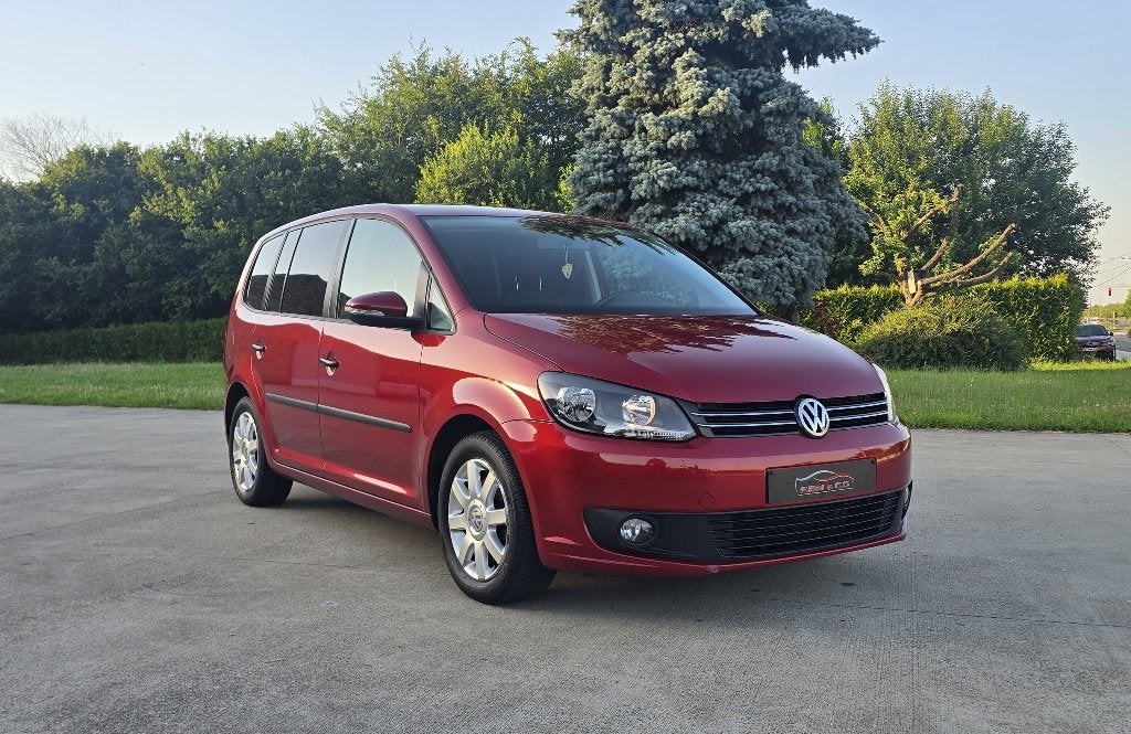 VW Touran 1.4i Benzine 7Pl. ** Camera - Navi ** GAR 12M, Auto's, Voorwielaandrijving, Euro 5, Zwart, 4 cilinders