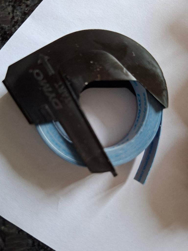 LABELTAPE MET RELIEF (vr. o.a. DYMO Omega), Computers en Software, Labelprinters, Nieuw, Tape-label, Ophalen of Verzenden