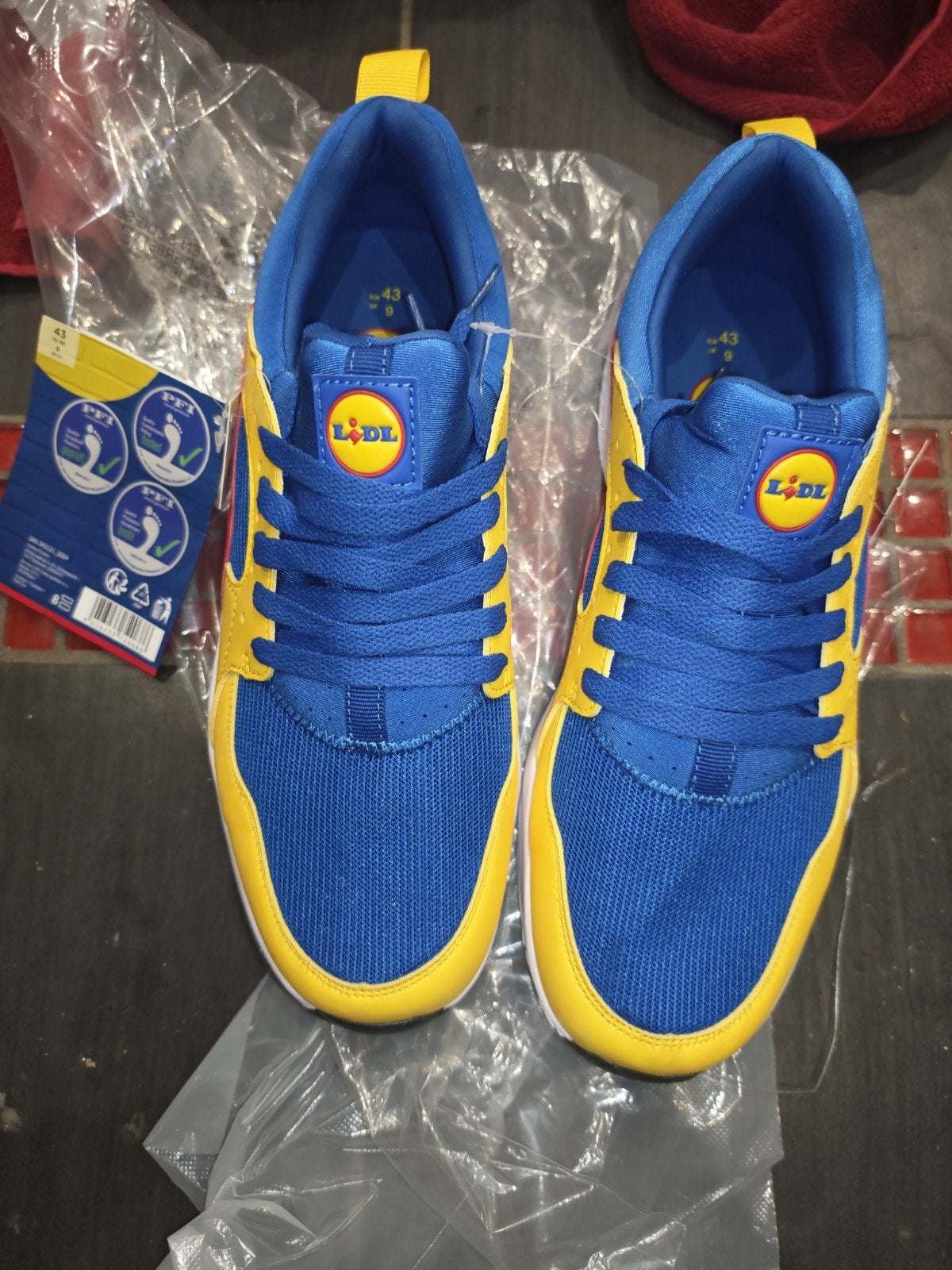 Sneaker Lidl Livergy 43 en édition limitée, Vêtements | Hommes, Chaussures, Neuf, Enlèvement ou Envoi, Autres couleurs, Lidl livergy