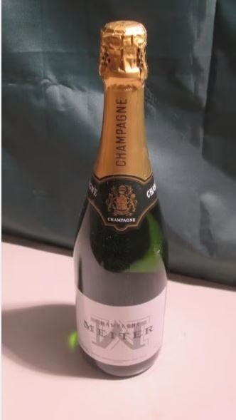 Prima Fles Champagne - Meiter, Verzamelen, Frankrijk, Ophalen of Verzenden, Vol, Champagne