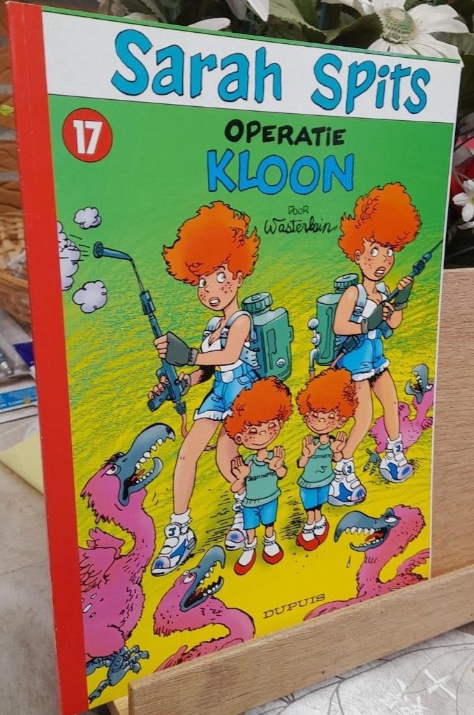 Sarah Spits  nr 17 operatie Kloon, Wasterlain, Eén stripboek, Nieuw, Ophalen of Verzenden