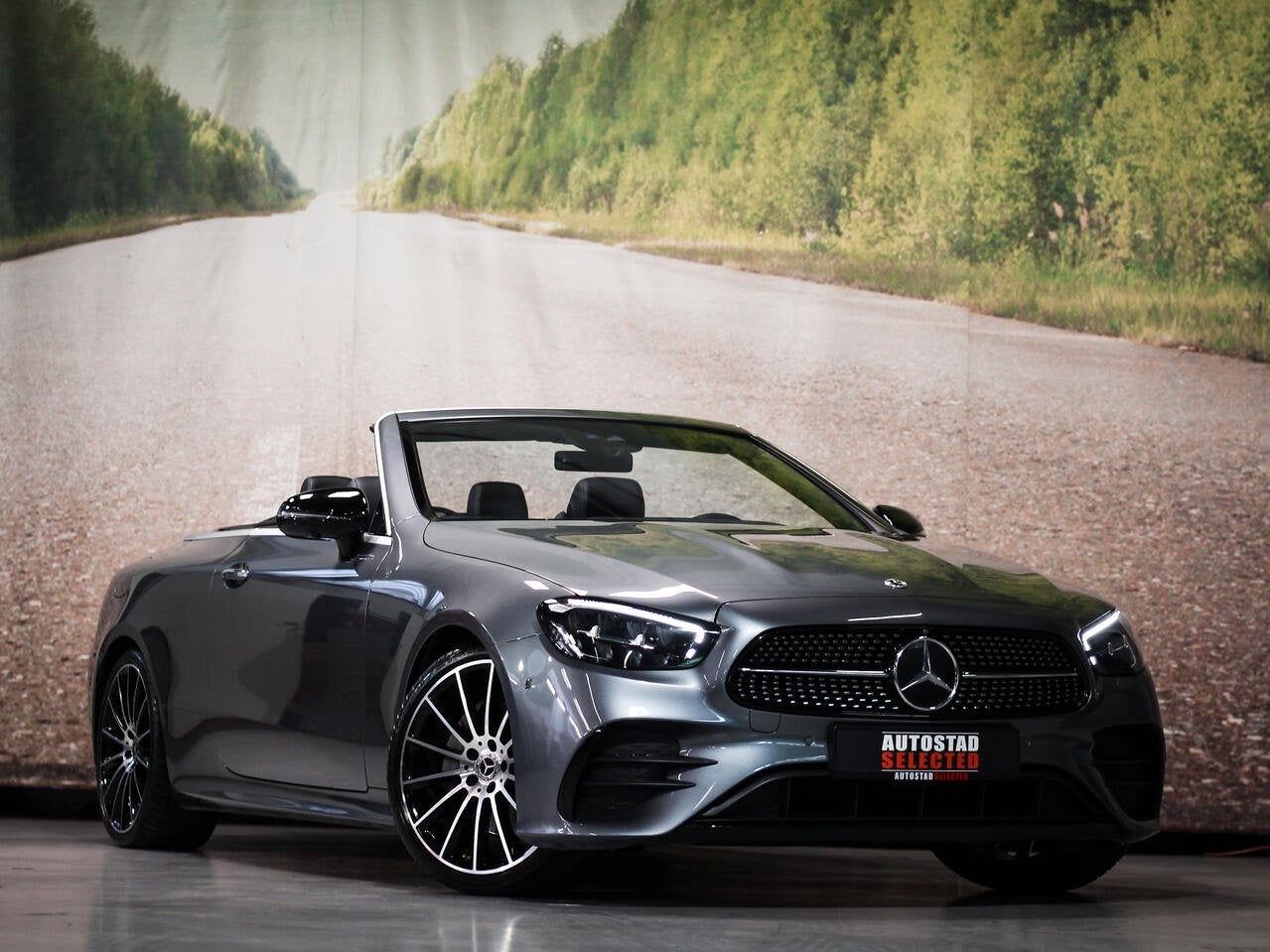 Mercedes-Benz E 220 AMG-Line Night, Auto's, Mercedes-Benz, 4 zetels, 143 kW, 4 cilinders, Cabriolet