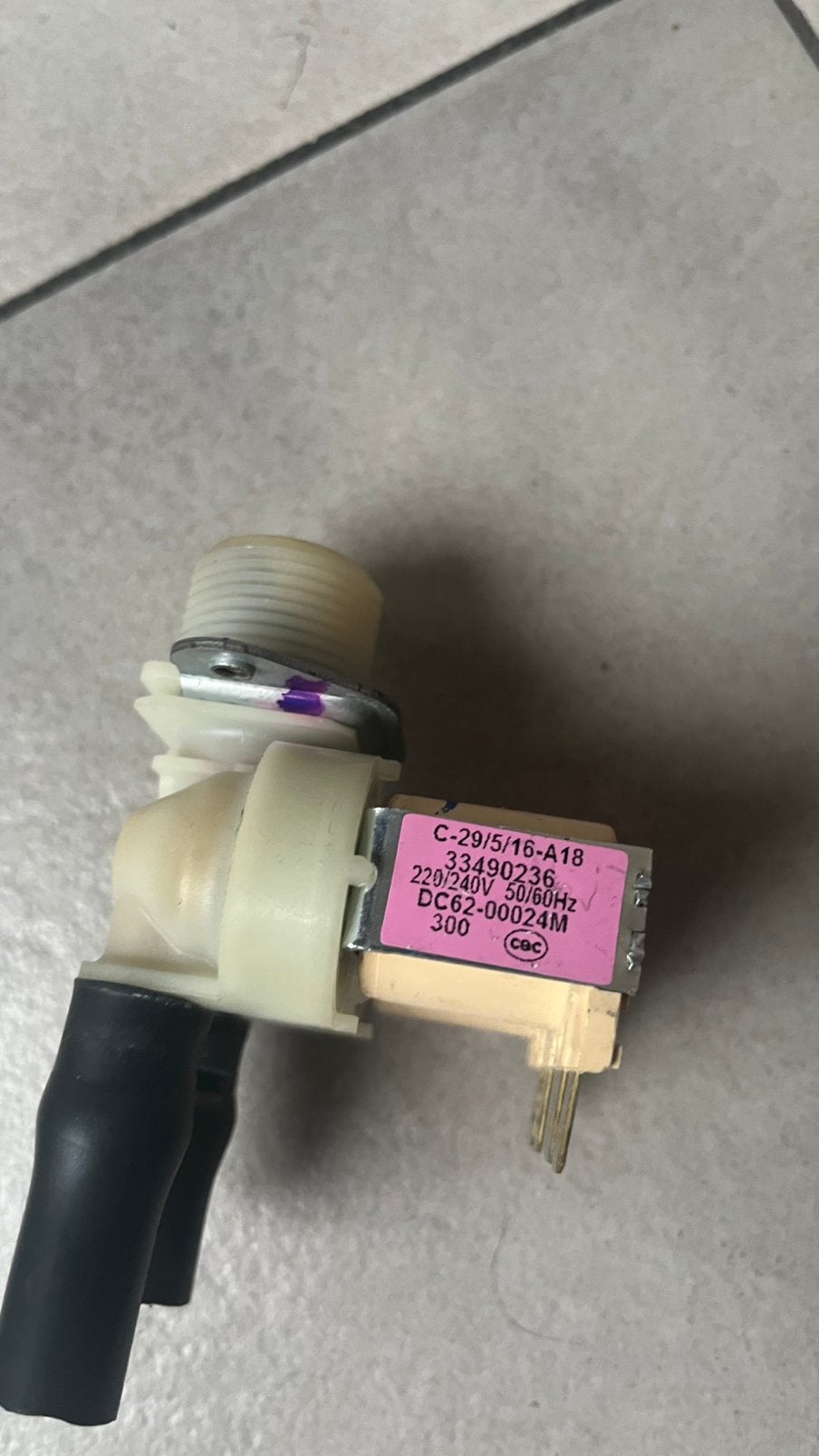 Électrovanne doubles arrivée d’eau     DC62-00024M, Enlèvement ou Envoi, Comme neuf